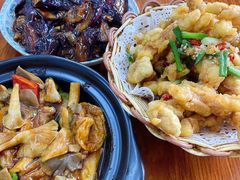 -胡子饮食店