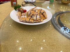 -老乡村美食农庄