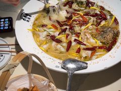 -渔语鱼酸菜鱼新川菜(来福士店)