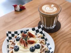 奶油水果华夫饼-echoes coffee回响咖啡(红山店)