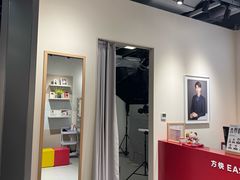 -方快PLUS照相馆(大上海时代广场店)