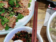-犇逸·乐山跷脚牛肉·四川现炒(览海店)