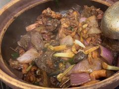 -胡须佬鸡煲四季火锅店(石厦西村直营店)