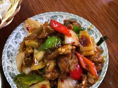 -胡子饮食店