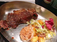 澳洲肉眼牛排配土豆-当米亚诺意大利餐厅(武汉光谷凯悦酒店)