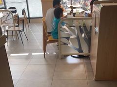 -德克士(安新百隆购物店)
