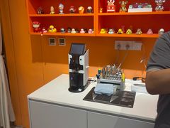 -LOHO眼镜(上海晶耀前滩商场店)