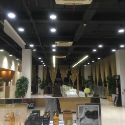 -CARR SALON