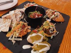 小食拼盘-Pistolera Mexican Cantina女枪手墨西哥餐厅(碧云路店)