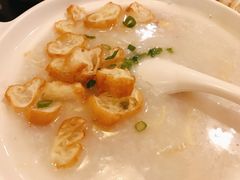 荔湾艇仔粥-卓粤拉肠(红庙店)