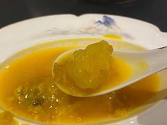 浓汤蟹粉捞花胶-RIVIERA 松鹤楼(外滩店)