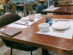 -港丽餐厅(杭大店)