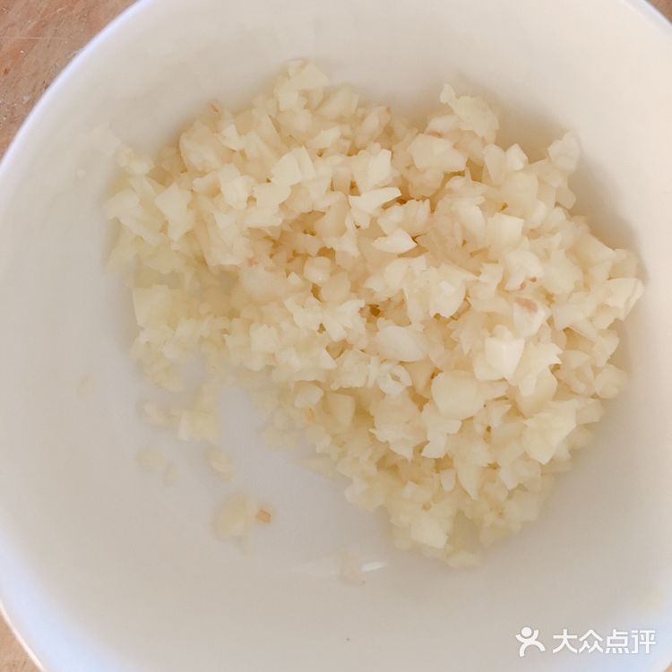 蒜蓉金针菇 刚学到的美味素食，好吃