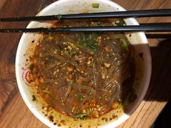-万记麻辣烫国展总店