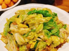 爆炒油渣卷心菜-重庆石磨豆花庄(乔庄店)