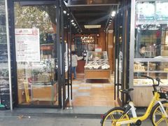 门面-苹果花园(南泉路店)