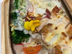 芝士蘑菇鸡肉焗饭-马兰卡西式简餐(新汇大融城店)