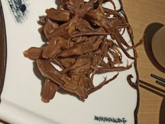 鸭舌头-兔爸私家小厨(新北万达店)