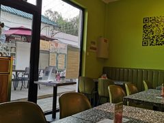 大堂-油梨树AVOCADO TREE(顺义新国展店)