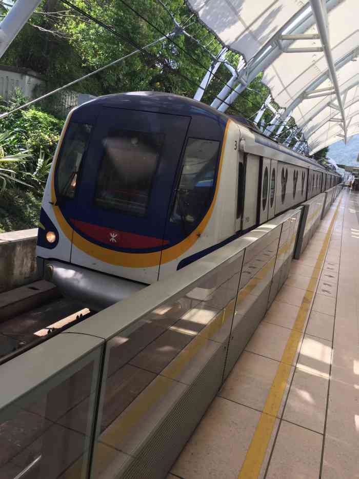 港铁迪士尼线-"香港地铁迪士尼专线,指的是地铁欣澳站至迪.