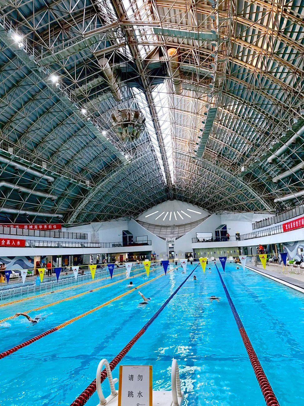 银橄榄泳池「二十一世纪饭店游泳馆」
麦子店街道亮马桥路40号
50