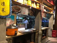 自助取餐区-东口码头·烧鸽子·鱼头泡饼·地方菜(金鹰悦城店)
