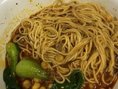-东三里屯豌杂面