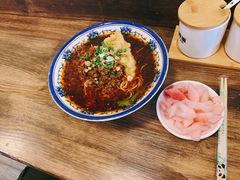 -碗里捞川渝特色面(沙河玖耀里店)