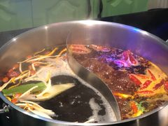 -唯爱KTV聚会餐厅(仙林东城汇店)