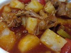 番茄炖牛腩-尚一汤 广东炖汤(金桥国际店)