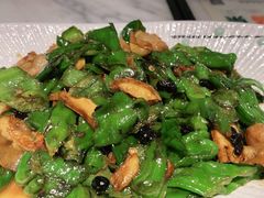 -小菜园新徽菜(宜兴八佰伴店)
