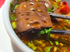 -二荆条·蜀鲜汇城市森林火锅