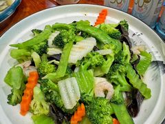 荷塘小炒-一块豆腐·海鲜·家常菜(李沧书院路店)