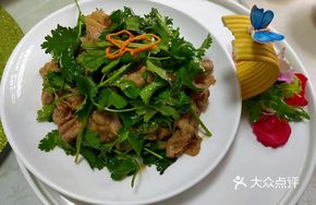 Mustard Snowflake Beef Salad