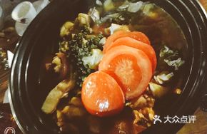 Tomato and Sichuan Pepper Chicken Pot