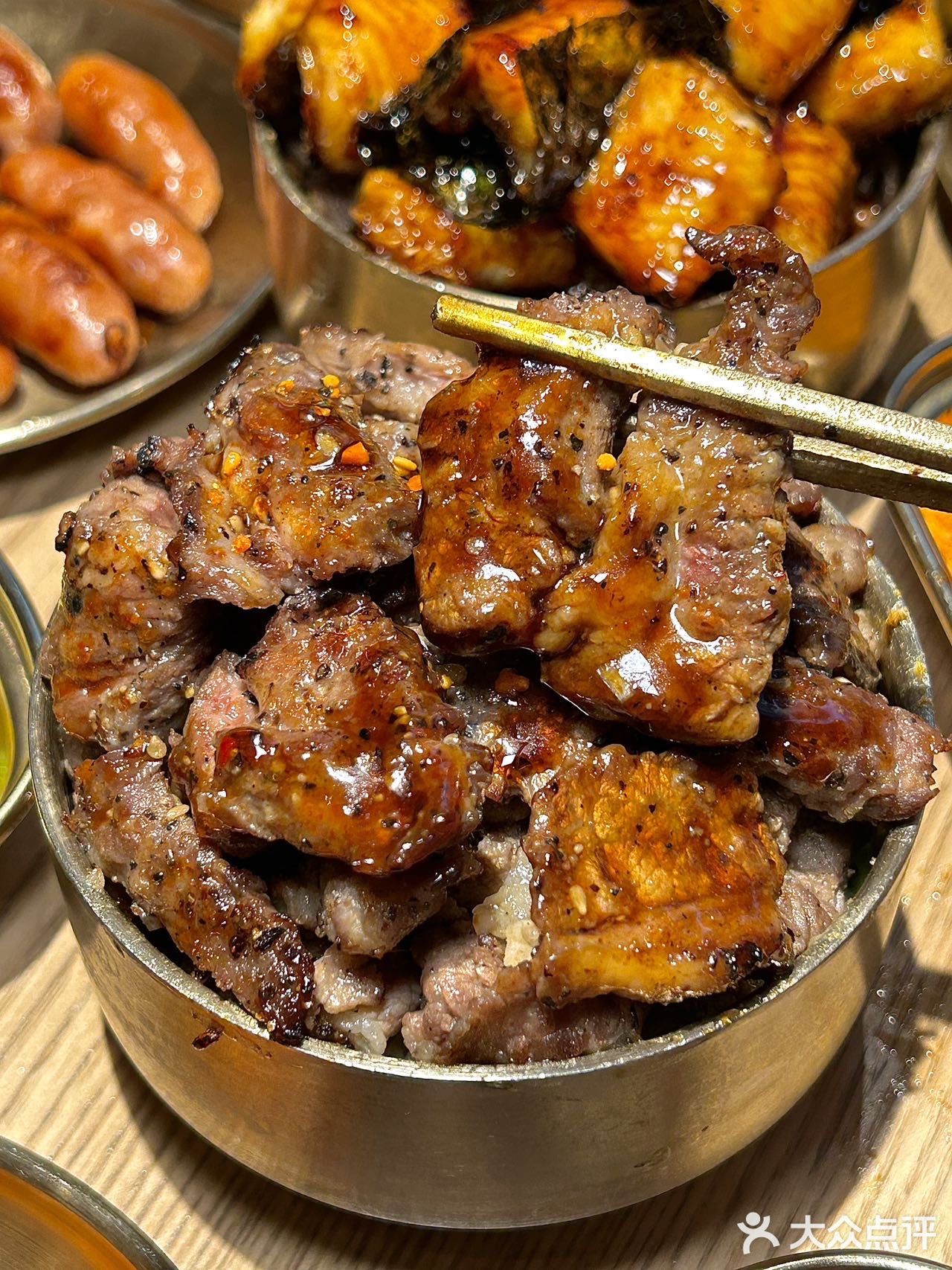 深圳真正好吃的烤肉店天天排队!7点半到还要要对15桌!