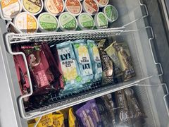 -综合保税区进口商品直销中心(新百店)