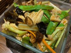 -十二舍·湯物素煮(江泰潤政店)