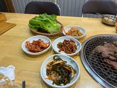 -牛信亭韩国料理·炭火烤肉(紫藤路店)