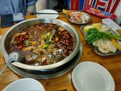 -重庆鱼美佳火锅(四川师大店)