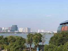 -上海滴水湖皇冠假日酒店