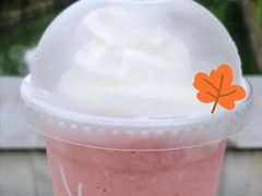 粉荔荔胶原酸奶冻-瑞幸咖啡(浙江树人大学店)