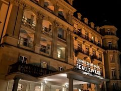 -因特拉肯贝乌里瓦奇大酒店