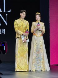 -Renee芮亦婚纱(原丽莎)