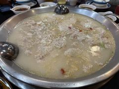 -老来福·非遗酸汤兔(凯旋路店)