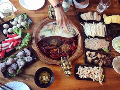 -江湖餐厅–重庆九宫格老火锅