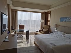 -广州花都皇冠假日酒店