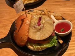 -龙治汉堡(中华城店)