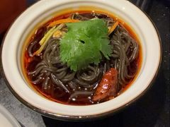 酸辣蕨根粉-鸣记脆皮烤鱼·海鲜烤鱼(亿合城店)