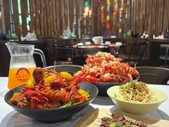 -巴厘龙虾·榜首油焖大虾(音乐学院·沿江酒馆店)